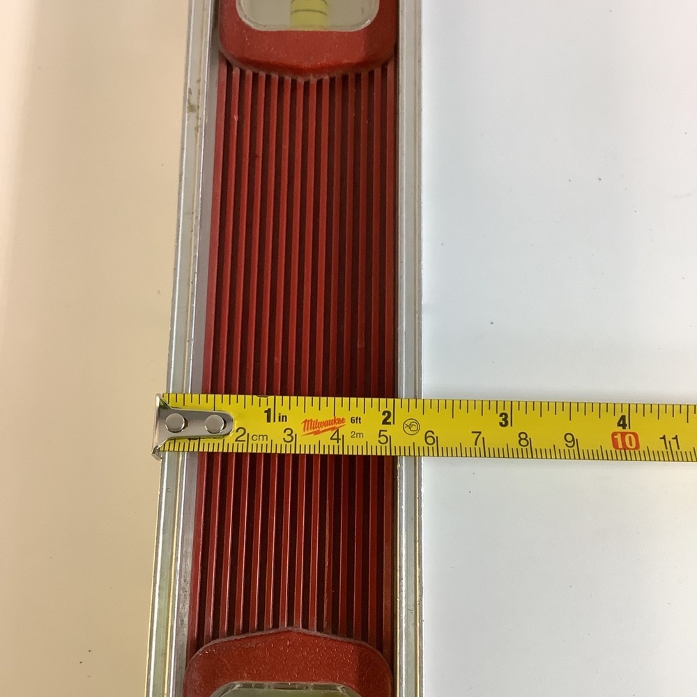 Empire Red Magnetic 24" Magnetic Aluminum Level 39858 - Picture 11 of 11